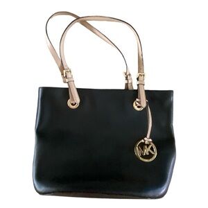 Michael Kors  Jet Set Medium Black Tote Bag , Gold hardware, MK logo, signature